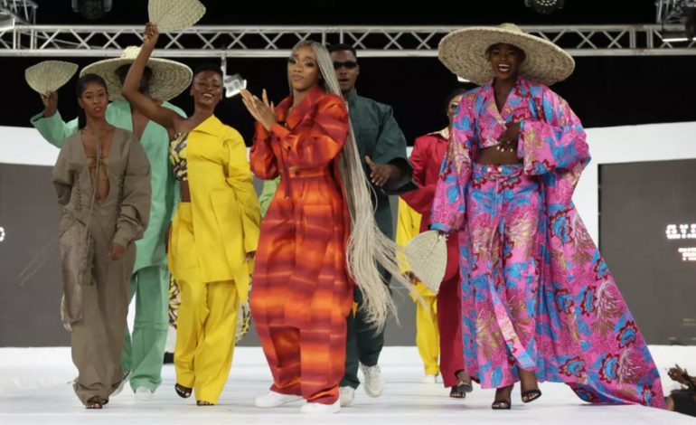 La mode africaine fait son show en public à la Fashion Week de Lomé