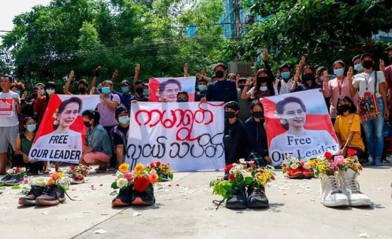 Plus de 700 civils tués depuis le putsch en Birmanie