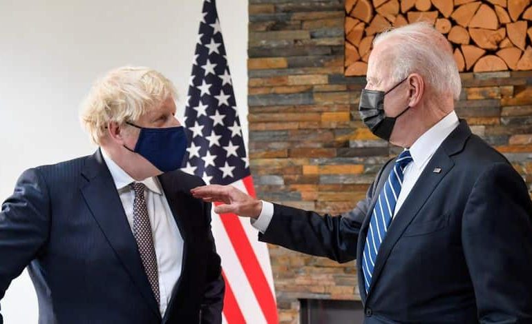 Boris Johnson accueille Joe Biden en Angleterre avant le sommet du G7