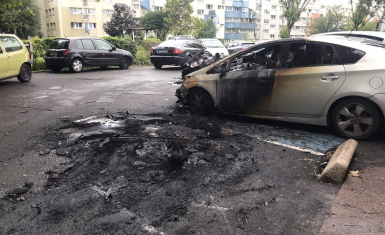 Incidents en marge du 14 Juillet : 294 voitures brûlées en France, près de 250 interpellations