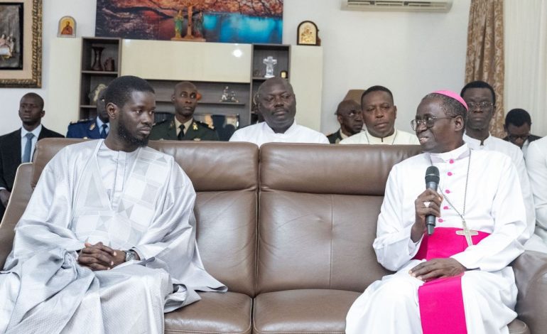 Gestion des affaires religieuses au Sénégal : un vieux serpent de mer pour les différents présidents