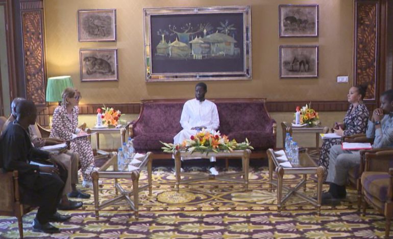 Le Président sénégalais Bassirou Diomaye Faye renouvelle son engagement en faveur des droits humains lors d’une audience avec Amnesty International