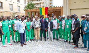 Bassirou Diomaye Faye rend visite aux athlètes sénégalais au village olympique des Jeux de Paris 2024